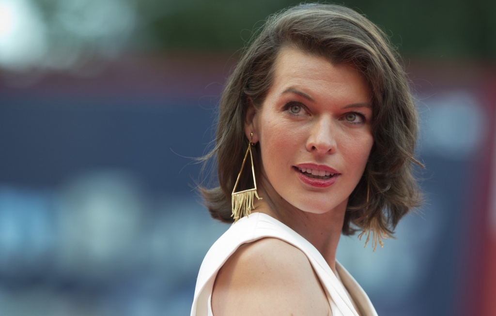 vzgliad-makiiazh-aktrisa-milla-iovovich-milla-jovovich-hair.jpg