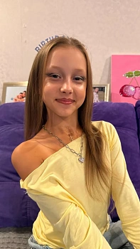 Денисова Аксиния 