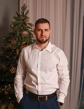 Бахтин Роман 
