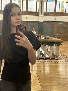 Элина Амент