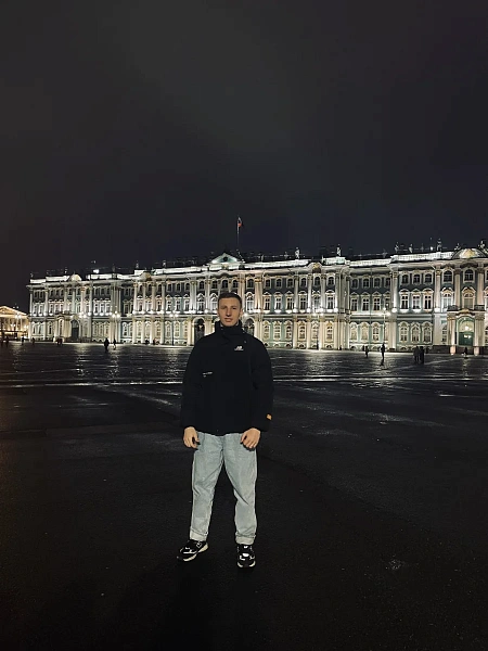 Владислав Артемович Мликов Владислав Артемович Мликов