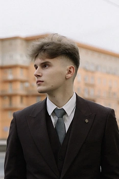Захаров Максим Алексеевич