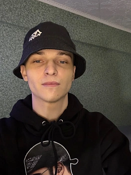 Шелоханов максим