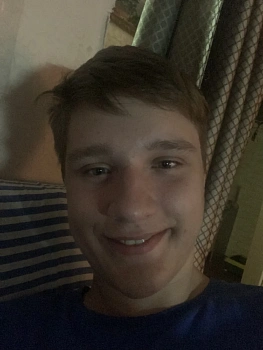 Николаев Артём