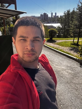 Болсуновский Руслан 