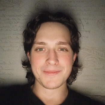 Балахонов Никита