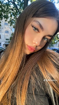 Влада Шунаева