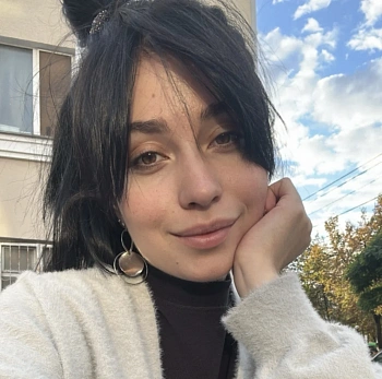 Гинзбург Лариса
