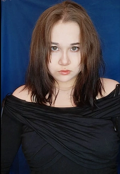 Семенник Алина