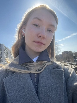 Яна yanaivan0va252005@gmail.com