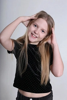 Шевелева София 