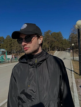 не указано