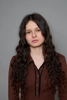 Назарова Арина