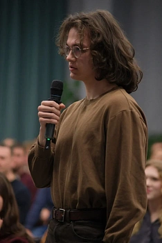 Попов Елисей Игоревич