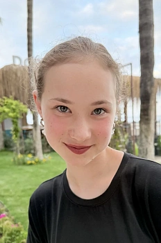 Алпарова Анна Евгеньевна