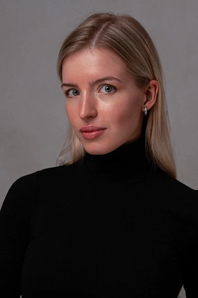 Коултер Холли