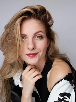 Менухова Арина