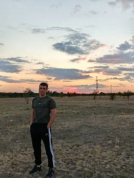 Шадьян Дмитрий