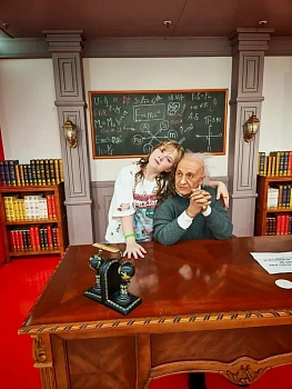 Попова полина