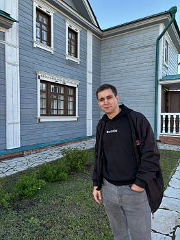 Николай Геннадьевич Хвостиков