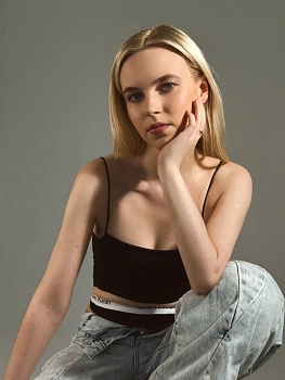Асауляк Ева